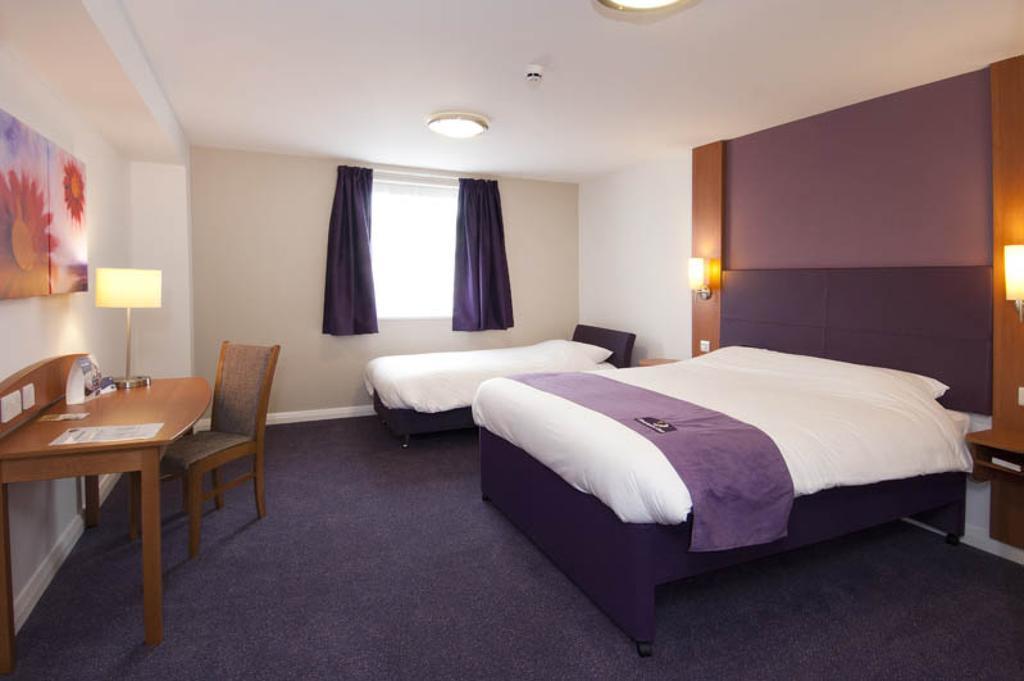 Premier Inn Gravesend - A2/Singlewell ภายนอก รูปภาพ