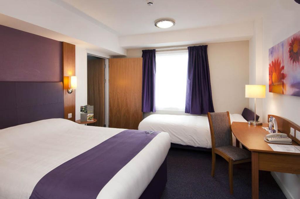 Premier Inn Gravesend - A2/Singlewell ภายนอก รูปภาพ